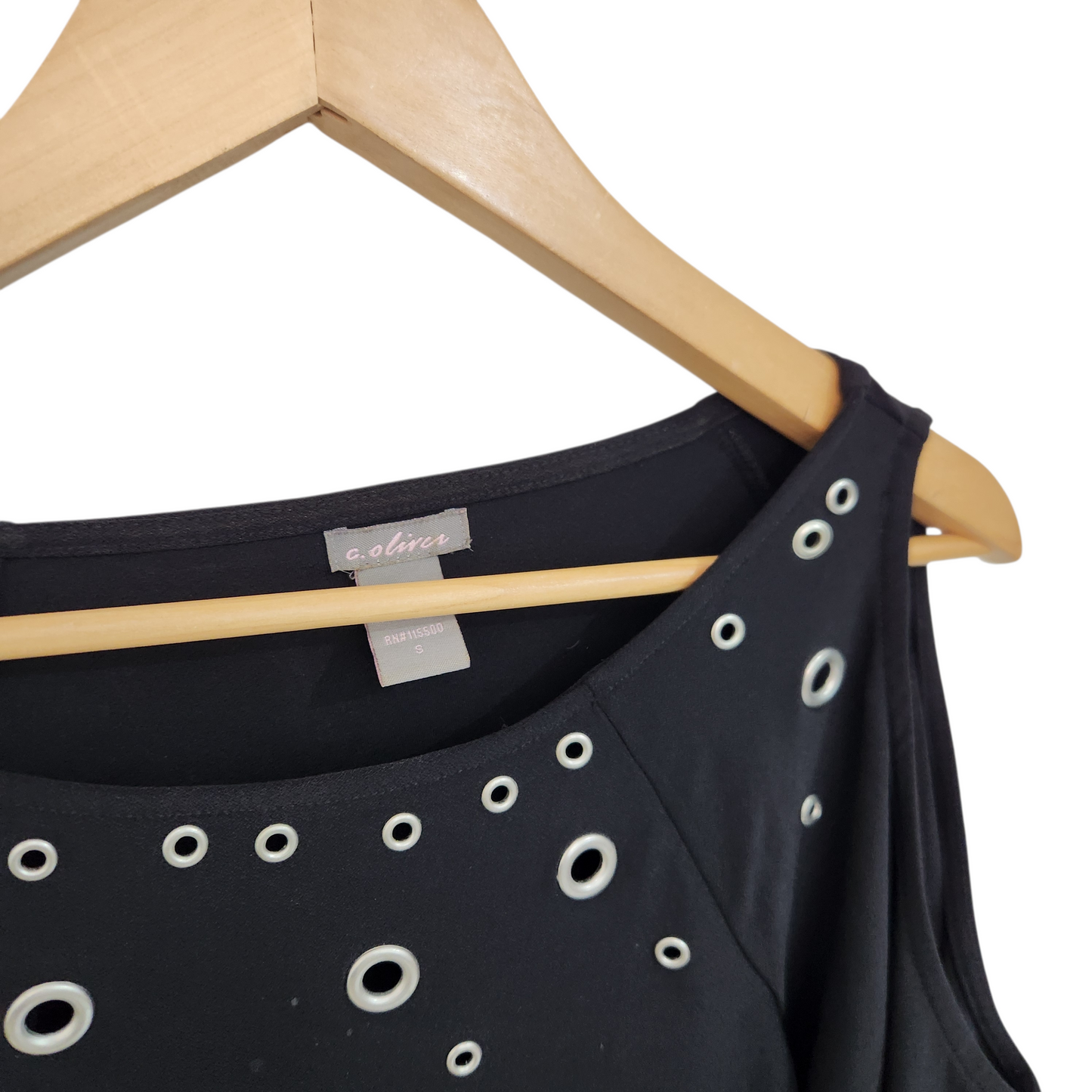 חולצה שחורה מעוצבת לאישה מידה S - כתם פיצי