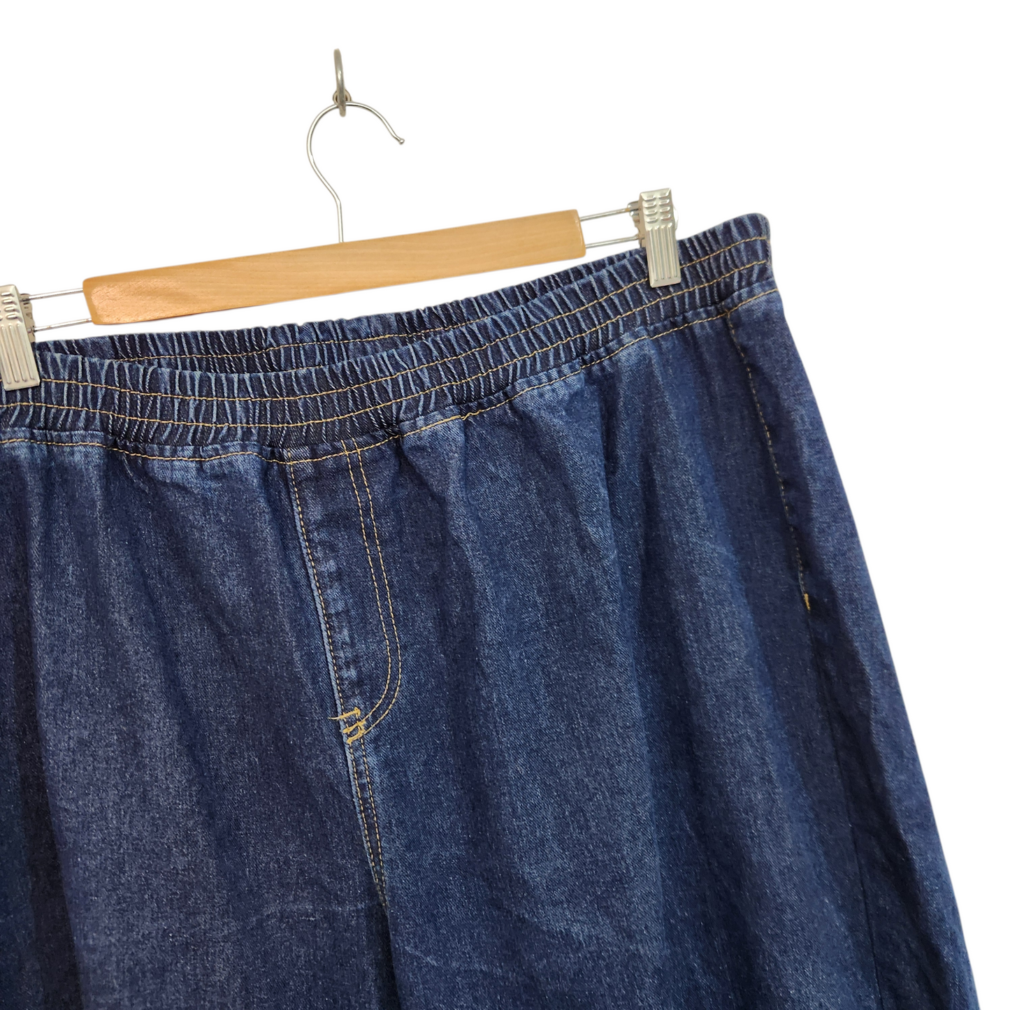 SHEIN מכנסי ג'ינס קצרים לאישה מידה XXXL 36אינץ