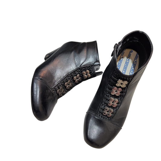 נעליים לאישה מידה 37.5