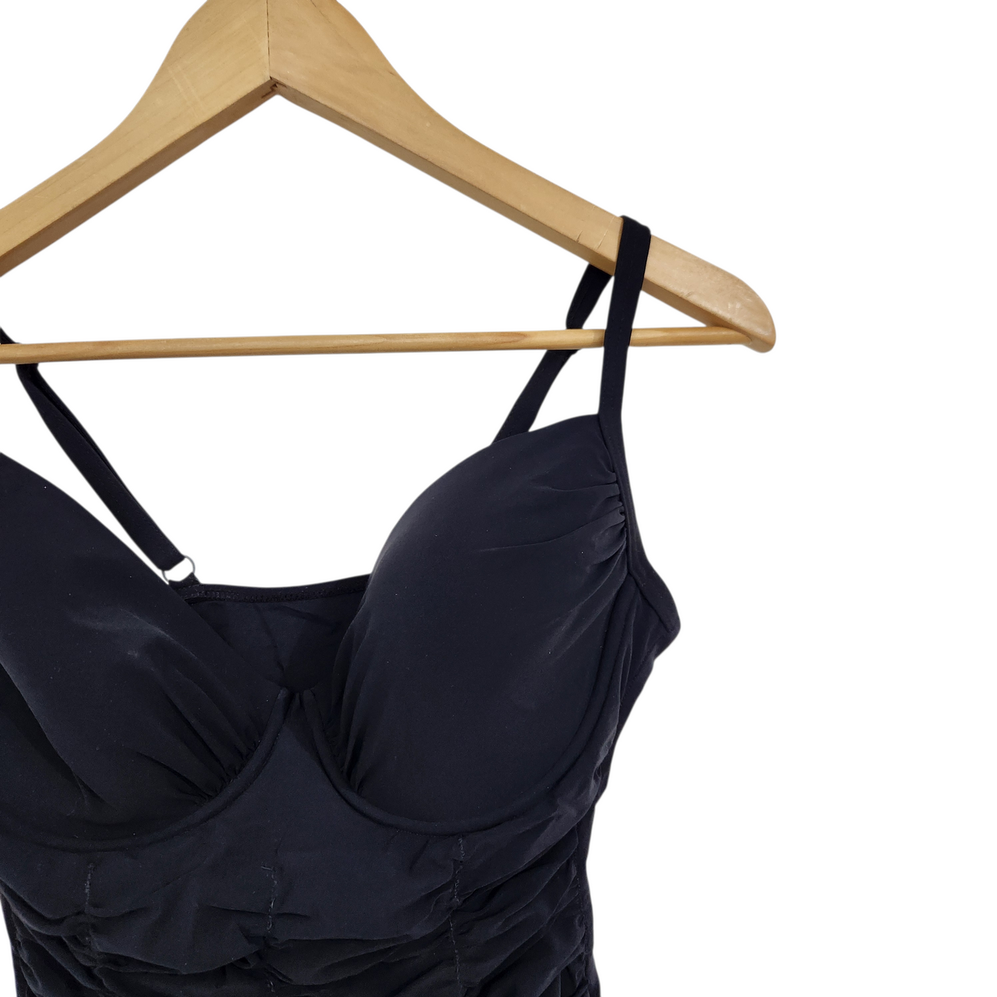 חולצת בגד ים צבע שחור | לאישה מידה L