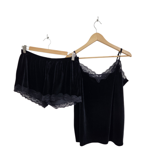 DELTA | פיג'מה קטיפה צבע שחור | לאישה מידה L