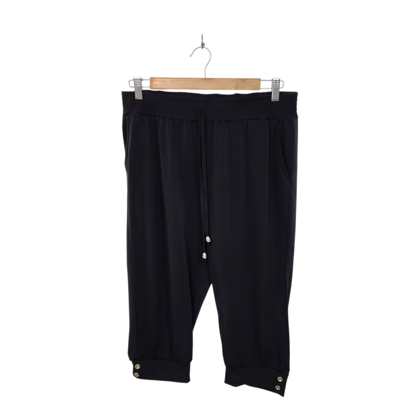 סיסיליה | מכנסיים שחורים דקים 7/8 | לאישה מידה 6 | 32-36אינץ'