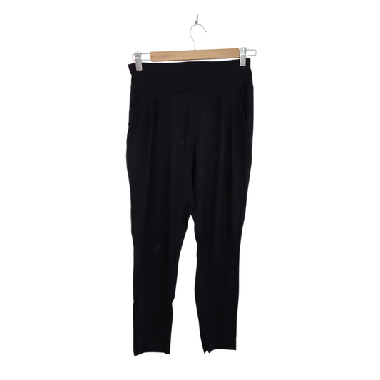 דניאלה | מכנסיים ארוכים דקים צבע שחור | לאישה מידה 2 | 28 אינץ'