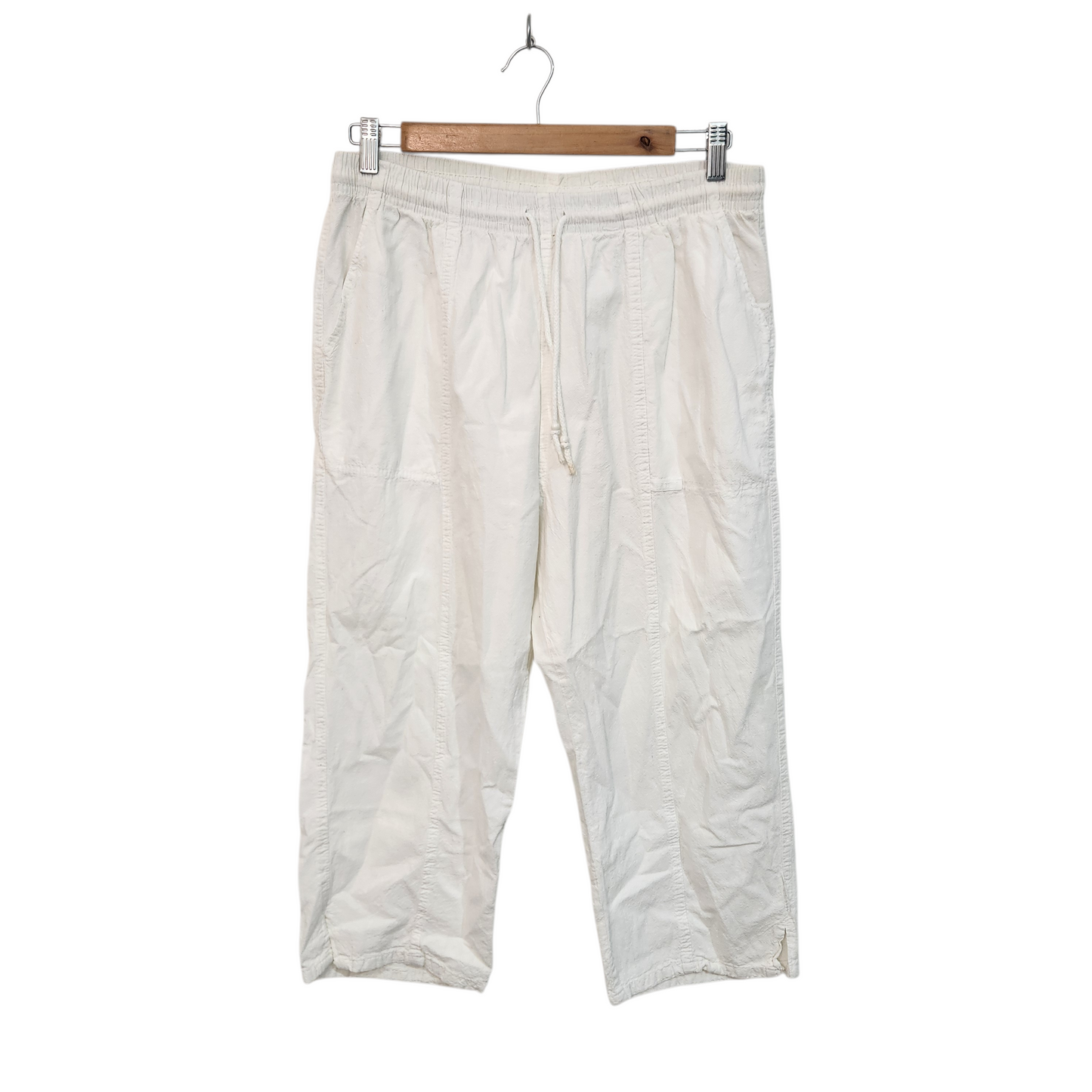 KIRTEKS | מכנסי שרוול 7/8 דקים צבע לבן | לאישה מידה XXL | 30-40 אינץ' גומי נמתח במותן