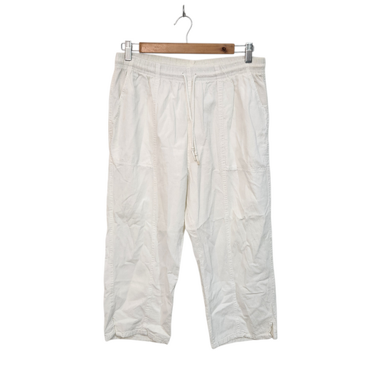 KIRTEKS | מכנסי שרוול 7/8 דקים צבע לבן | לאישה מידה XXL | 30-40 אינץ' גומי נמתח במותן