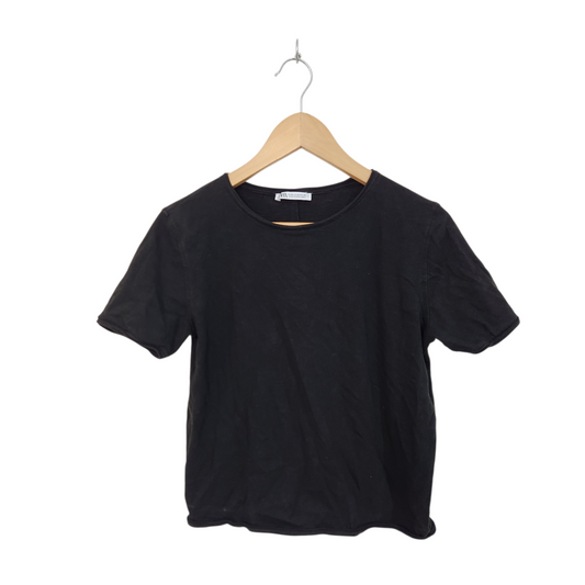 ZARA | חולצה קצרה צבע שחור | לאישה מידה M