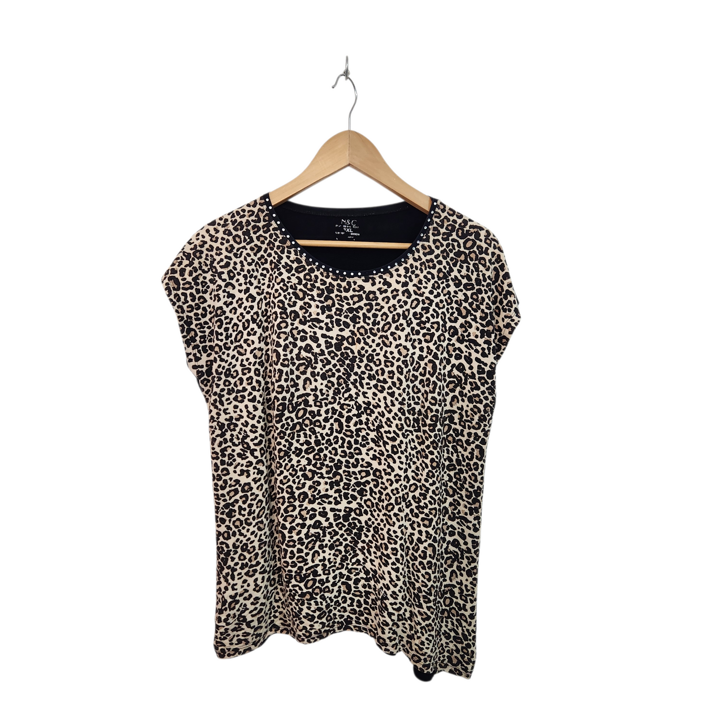 חולצה קצרה לאישה מידה XXL