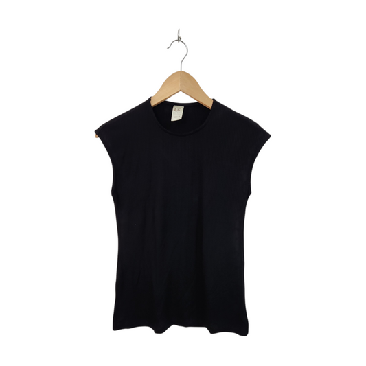 URI KATA | חולצה קצרה צבע שחור | לאישה מידה 1 S