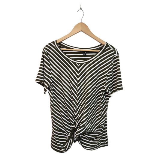 סיסיליה | חולצה קצרה פסים ירוק לבן | לאישה מידה L