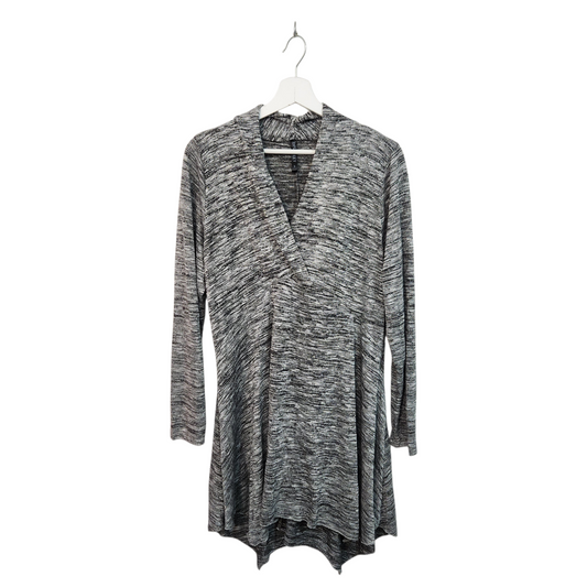 DISCREET | שמלה ארוכה דקה צבע אפור כסוף נוצצת | לאישה מידה 3 L