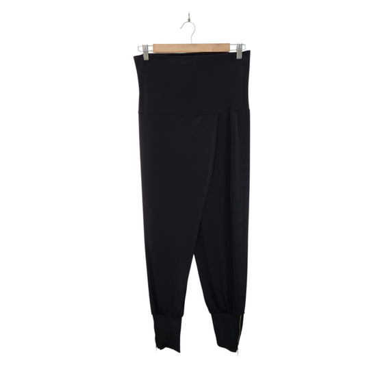 DISCREET | מכנסיים מעוצבים דקים צבע שחור | לאישה מידה 2 M