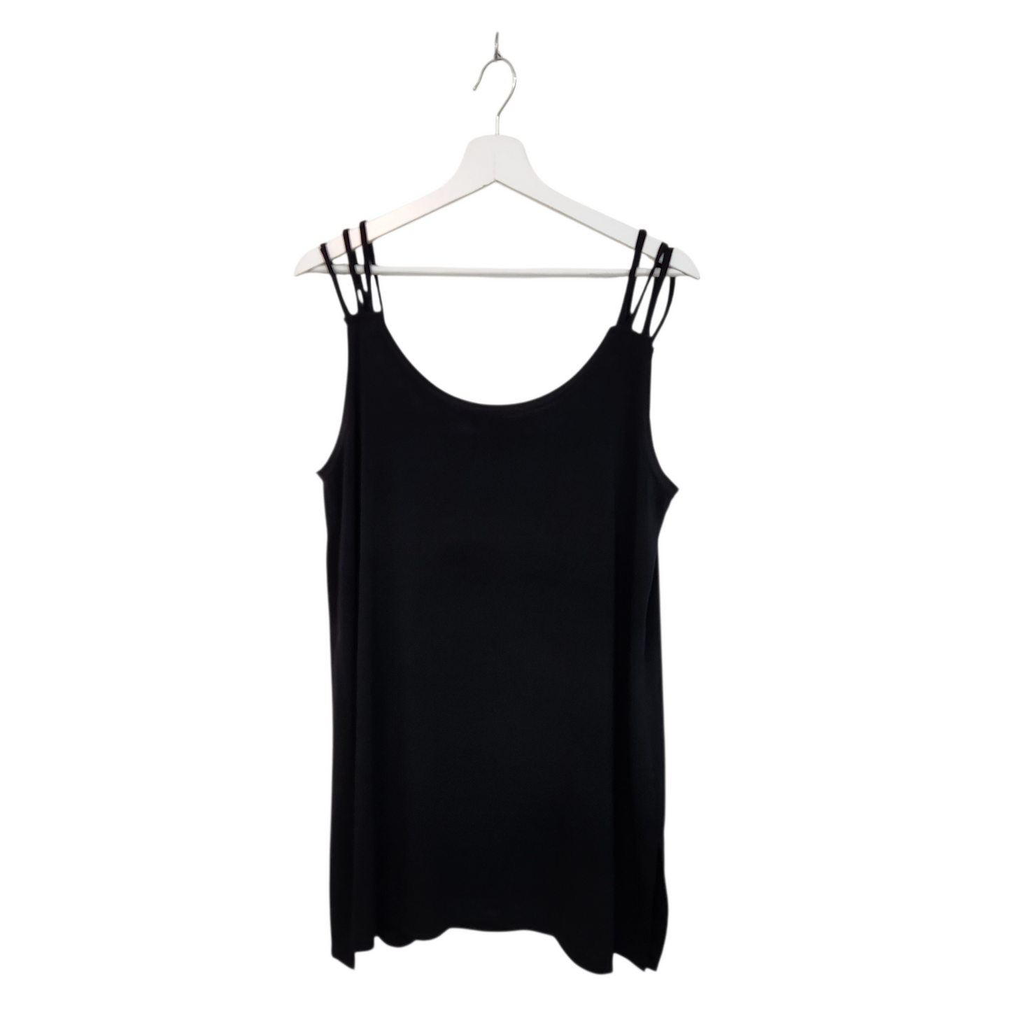 שמלה בייסיק צבע שחור | לאישה מידה 48-50 |