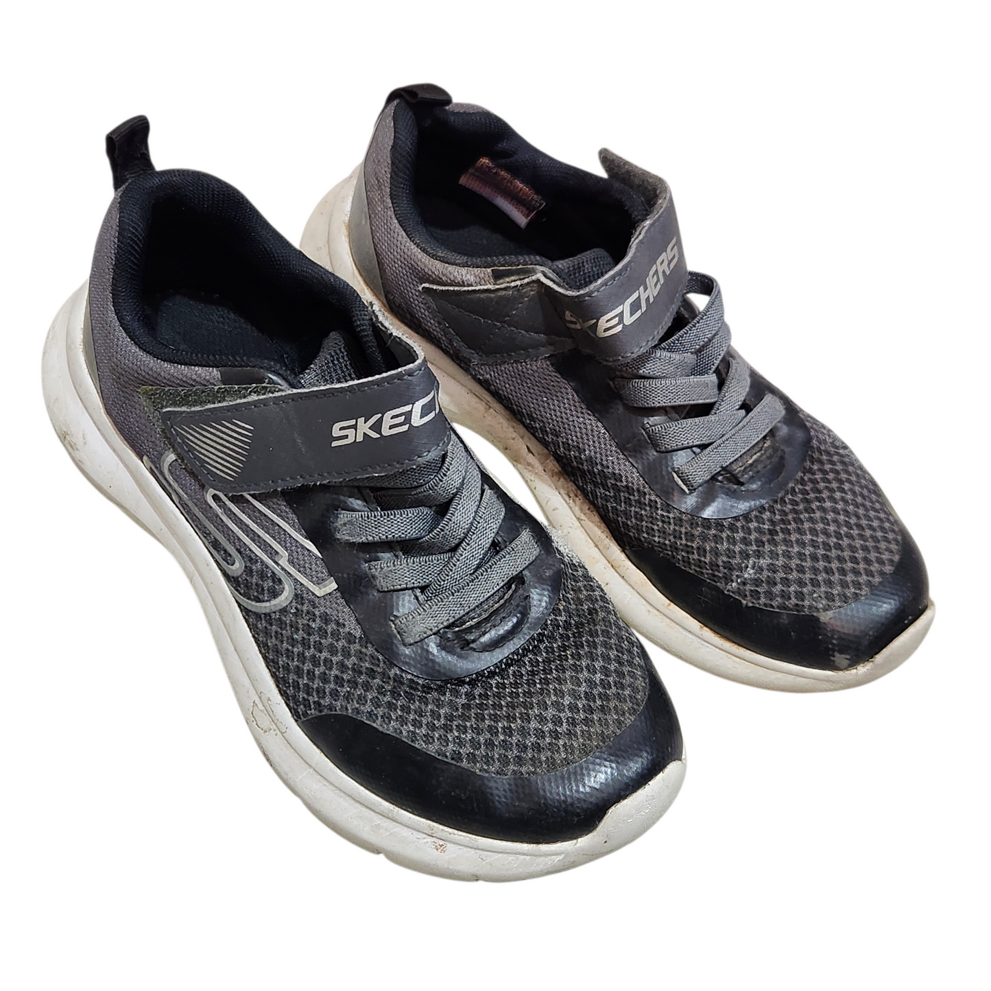 SKECHERS | נעלי ספורט לילדים | מידה 35