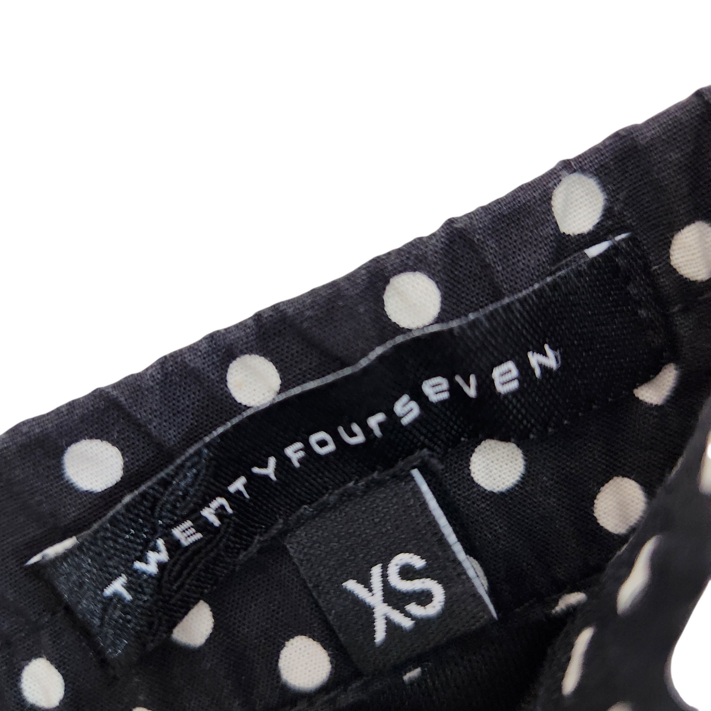 TWENTYFOURSEVEN | חולצת סטרפלס מנוקדת | לאישה מידה XS