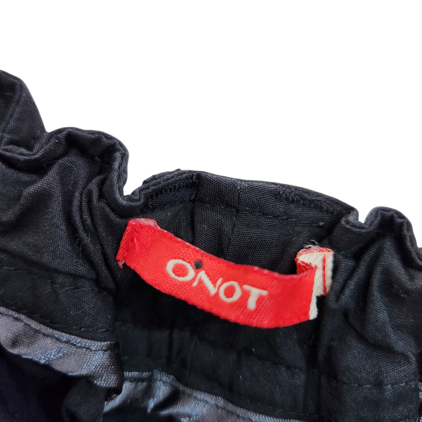 ONOT | מכנסיים 7/8 צבע שחור | לאישה מידה 48