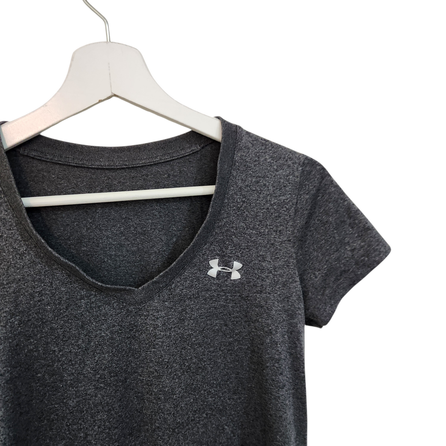 UNDER ARMOR | חולצה קצרה צבע אפור | לאישה מידה S