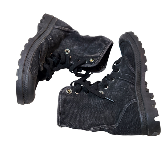 PALLADIUM | נעליים צבע שחור | לאישה מידה 37