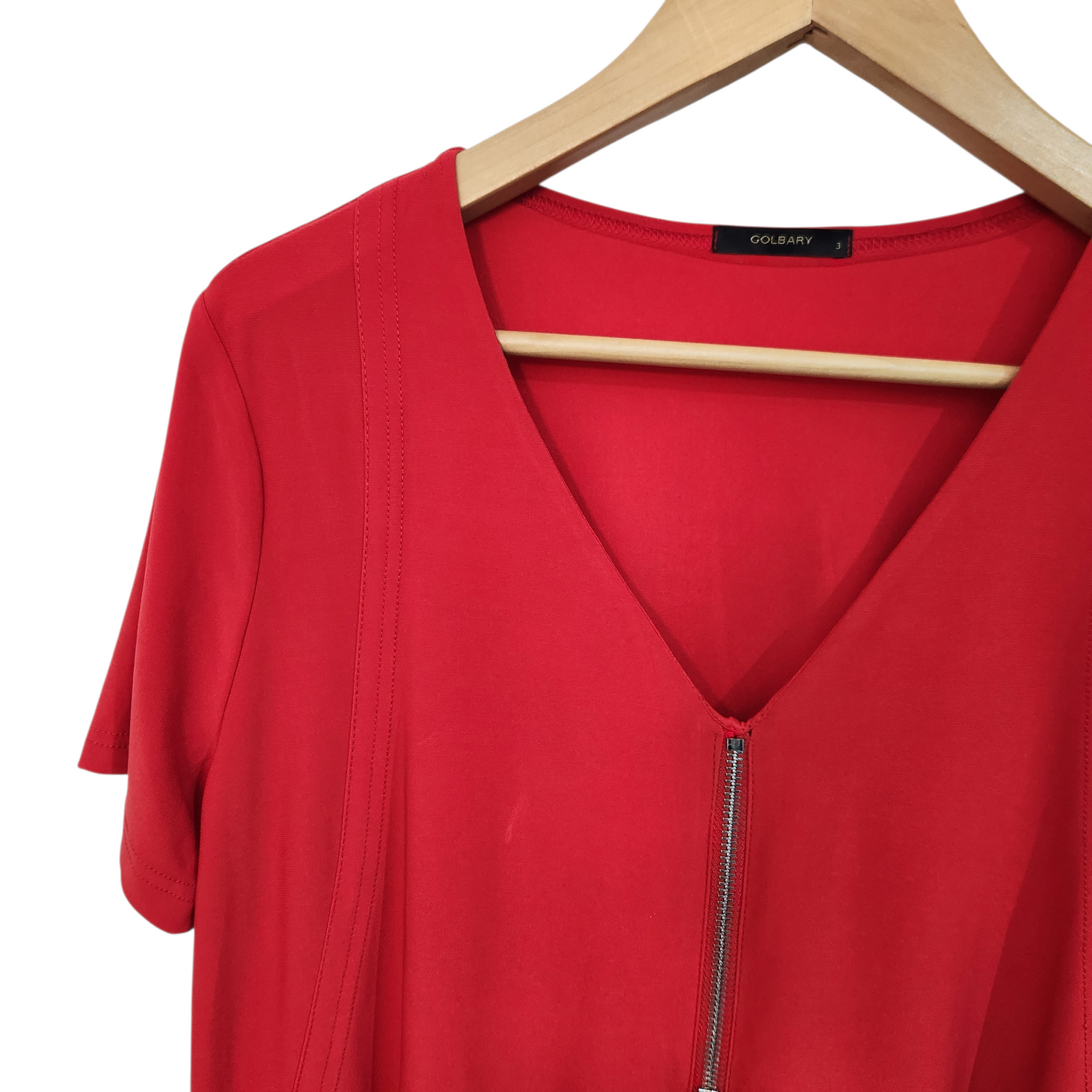 GOLBARY | חולצה קצרה צבע אדום מעוצבת | לאישה מידה L | כתם קטן