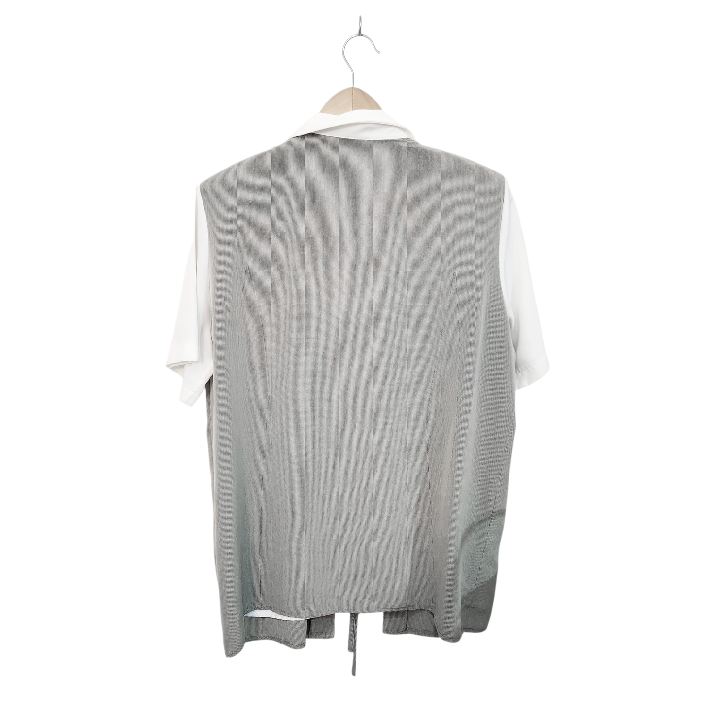 C&A | חולצה קצרה מעוצבת עם כריות כתפיים | לאישה מידה XL