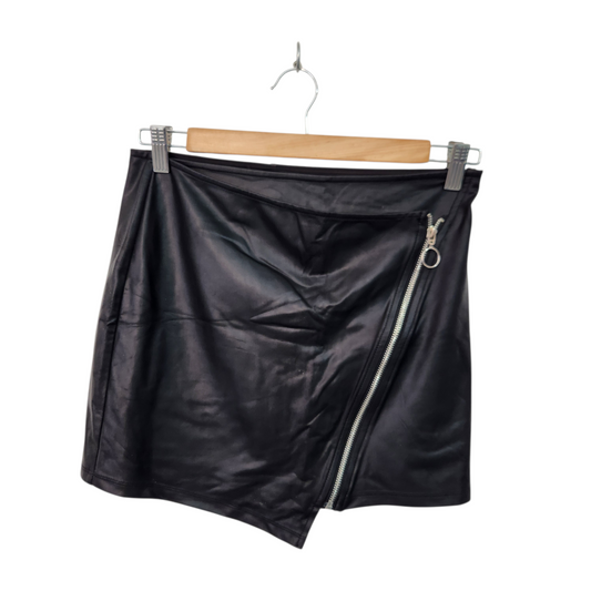 FOREVER21 | חצאית שחורה דמוי עור | לאישה מידה M