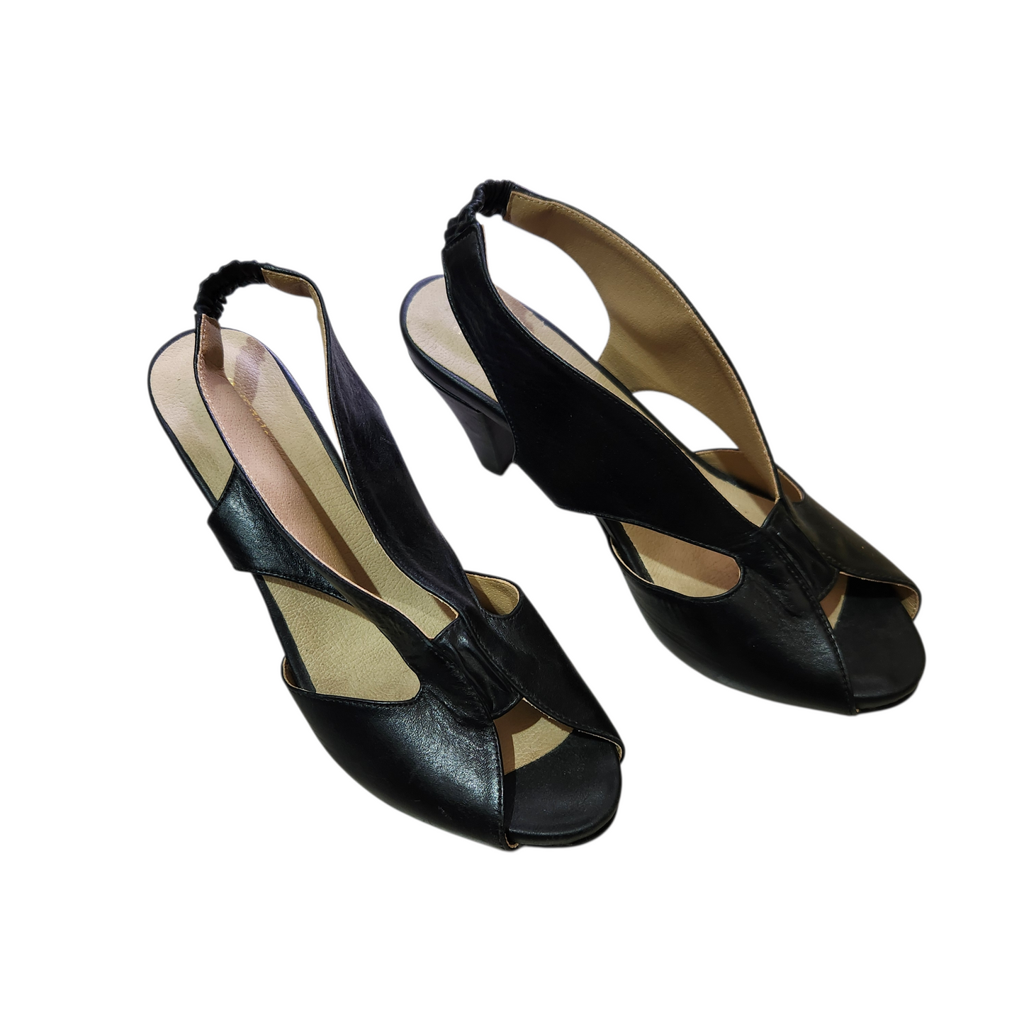 NEWS | נעלי עקב צבע שחור | לאישה מידה 39