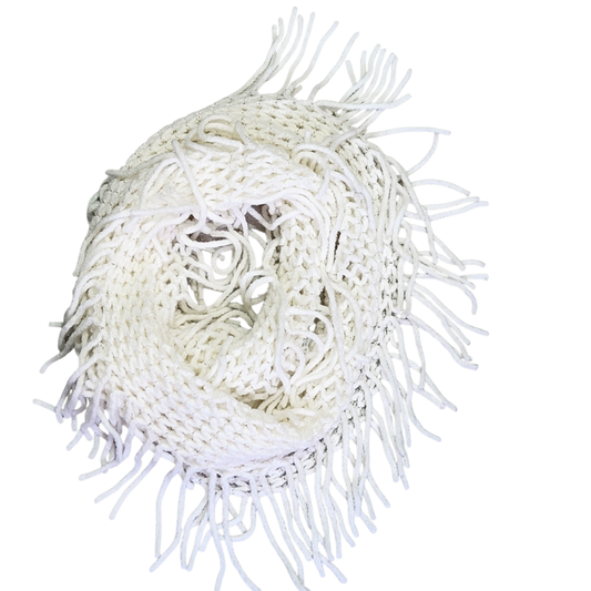 צעיף לולאה סרוג צבע קרם