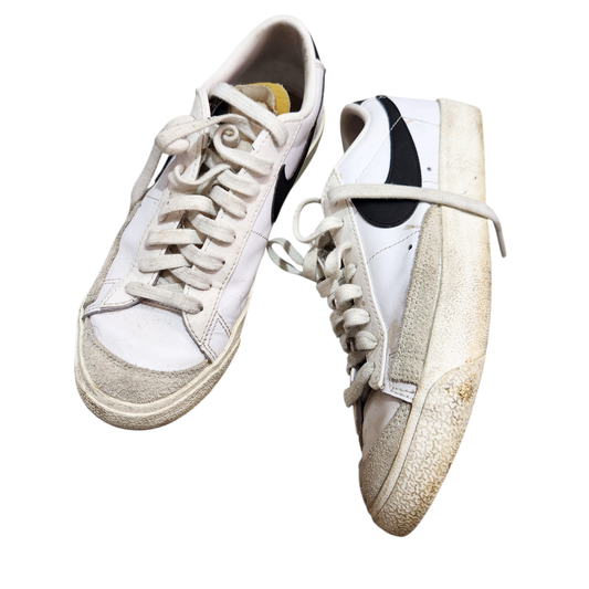 NIKE | נעליים לאישה מידה 40