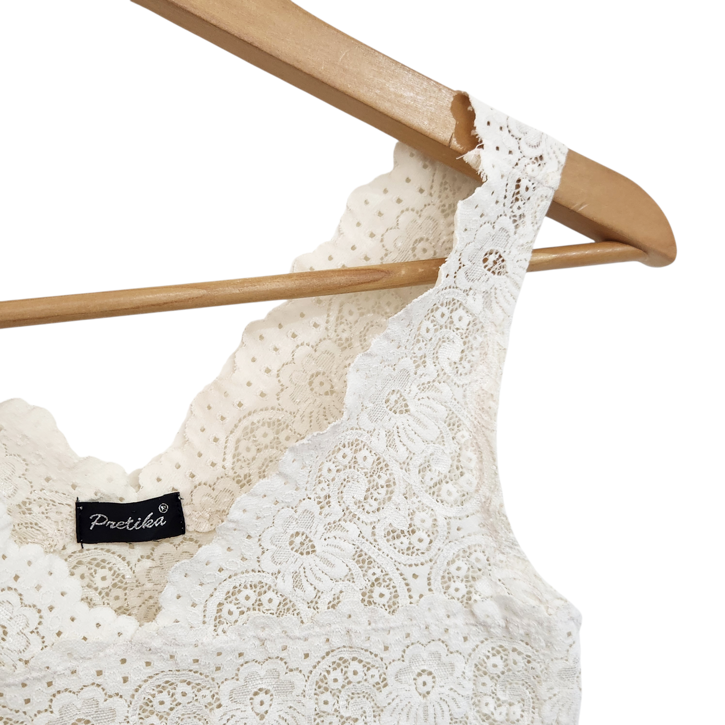 גופיית תחרה לאישה מידה S