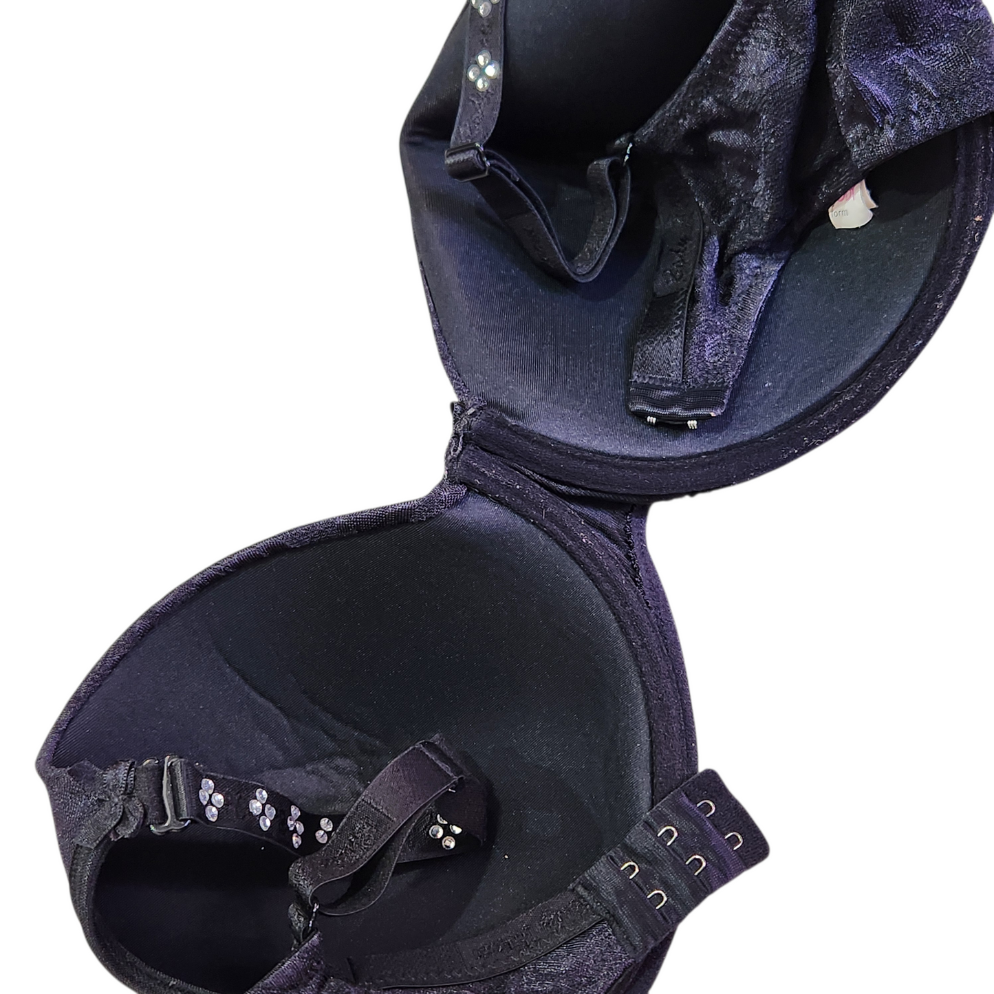 חזייה לאישה מידה D85