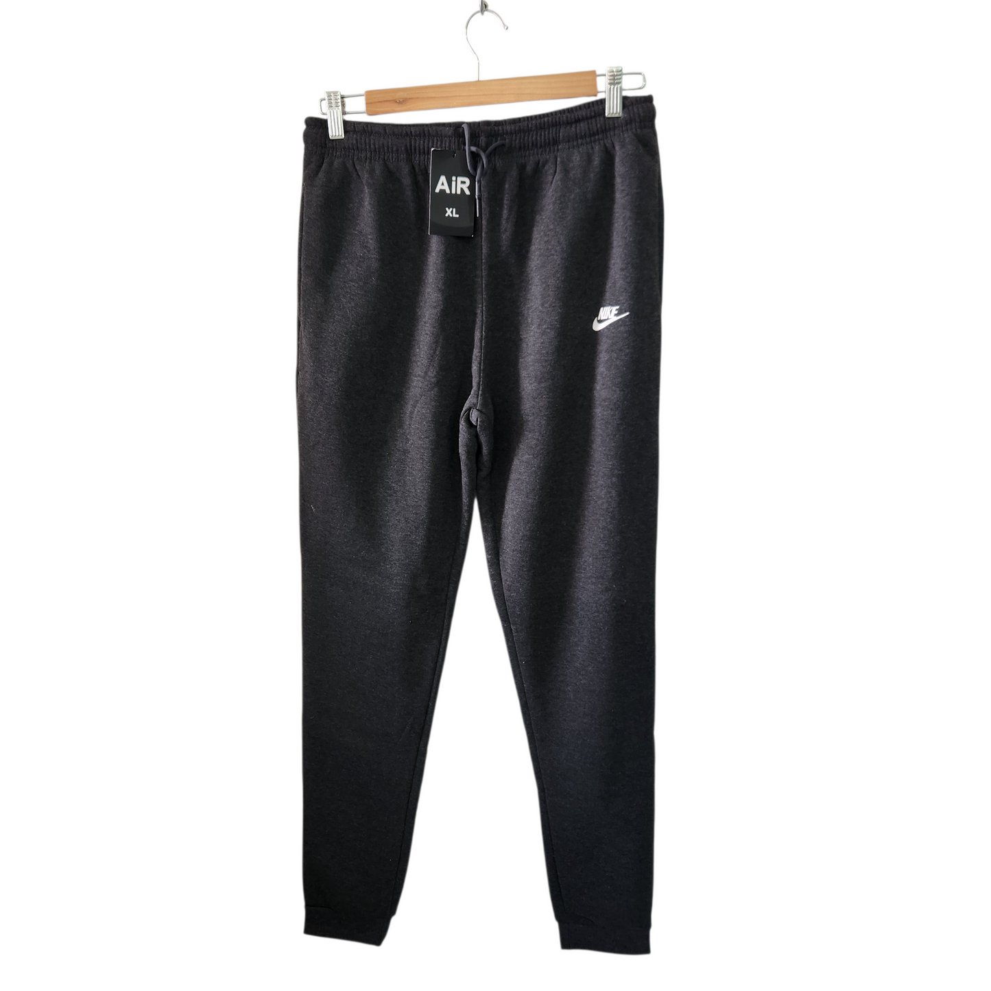 SKOBA | טרנינג לאישה מידה XL | חדש עם תווית