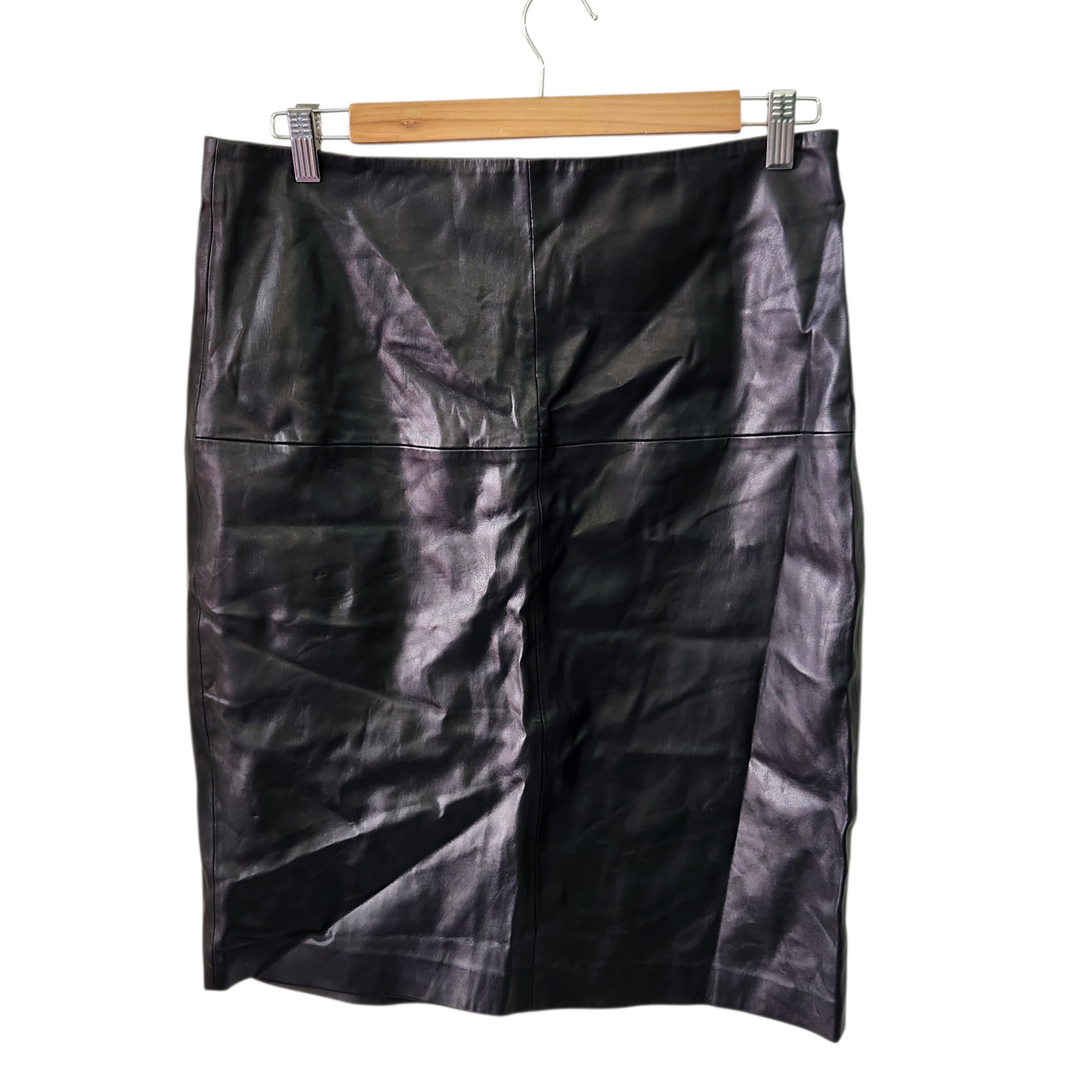 MANGO | חצאית צבע שחור בד דמוי עור | מידה 42 XL