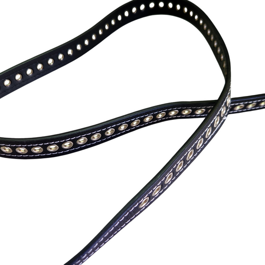 חגורה דקה שחורה