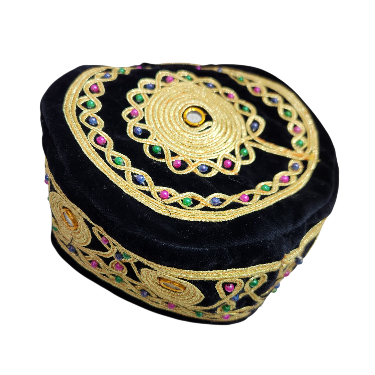 כובע שחור שהב עם עיטורים