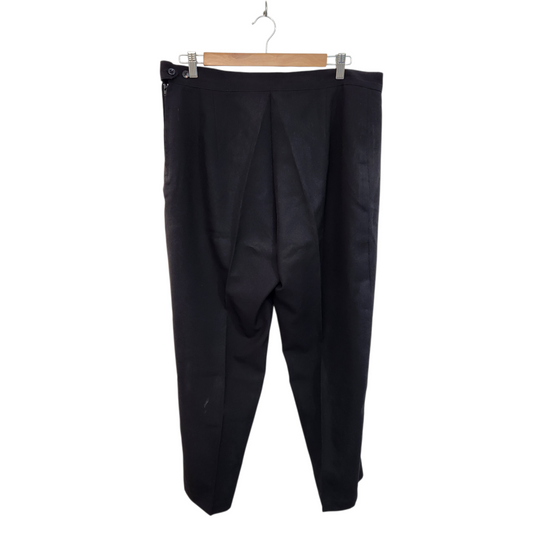 מכנסיים צבע שחור מחוייטים לאישה מידה 50 | 40 אינץ'