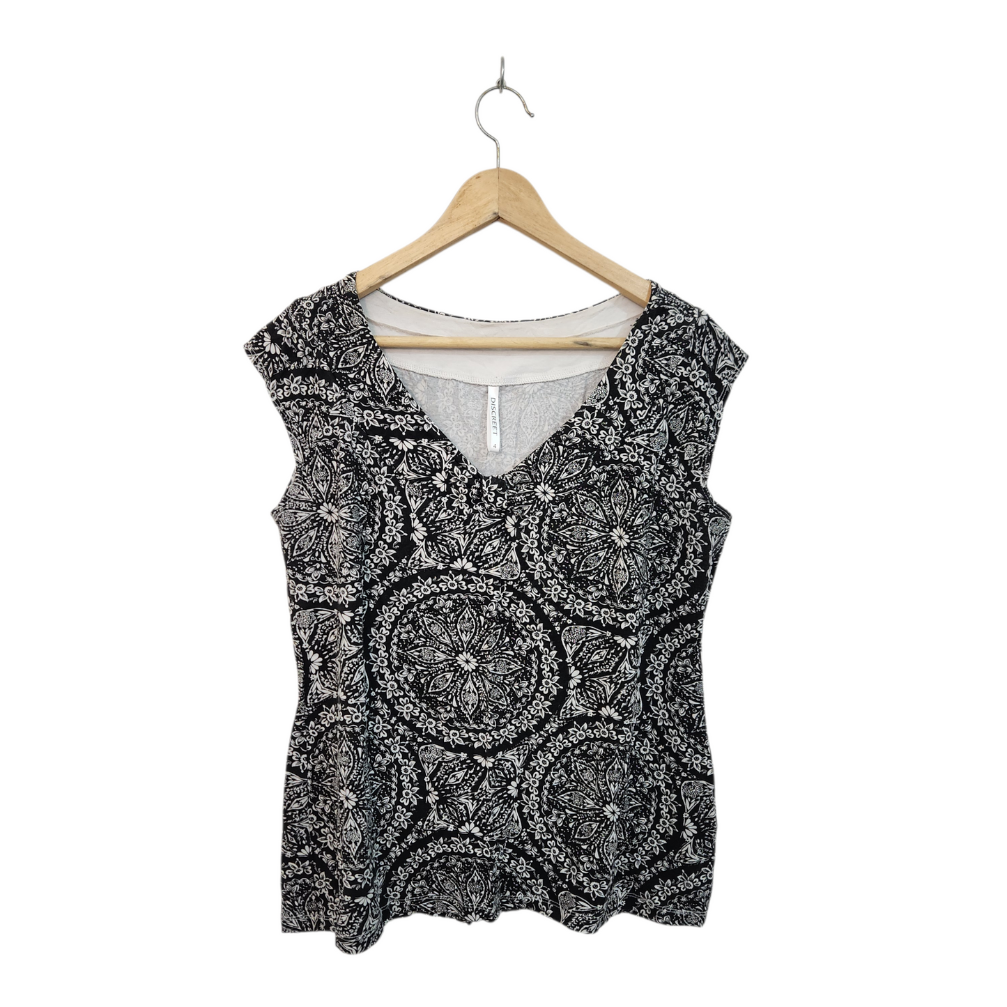 DISCREET | גופייה לאישה מידה 4 XL