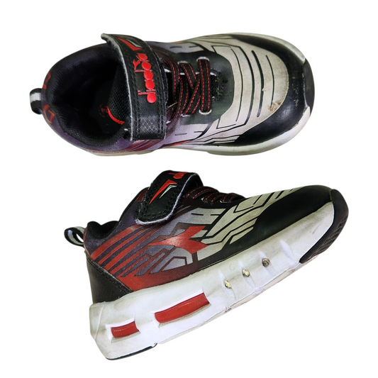 DIADORA | נעלי ילדים מידה 24