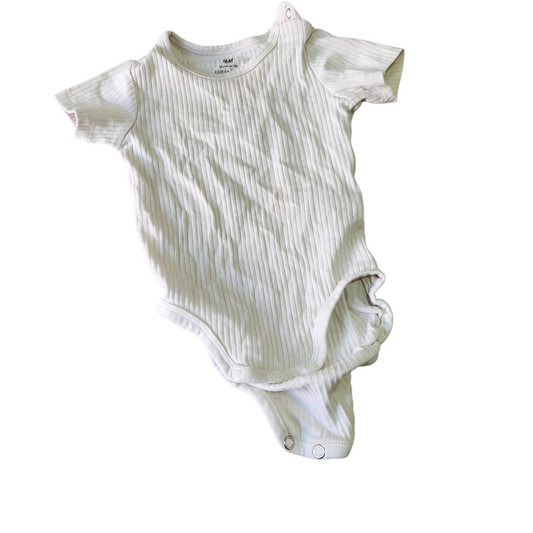 H&M | בגד גוף לתינוקות גיל 4-6 חודשים
