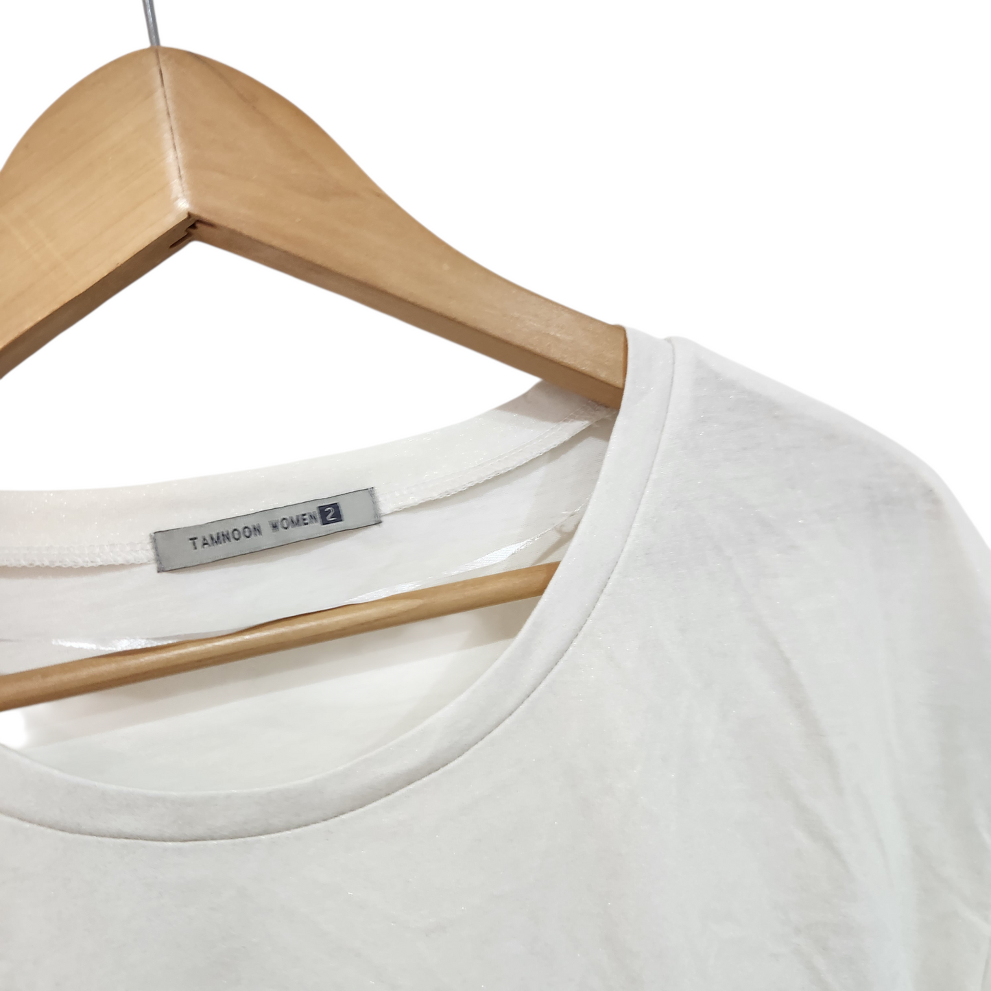 TAMNOON | חולצה קצרה צבע קרם עם נצנצים | לאישה מידה M