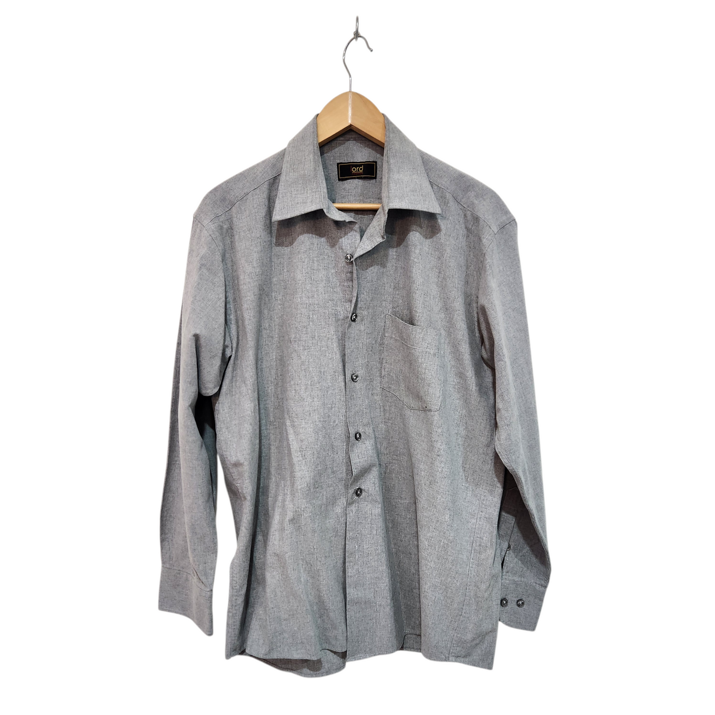 LORD | חולצה מכופתרת לגבר מידה L | כתם פיצי בכיס