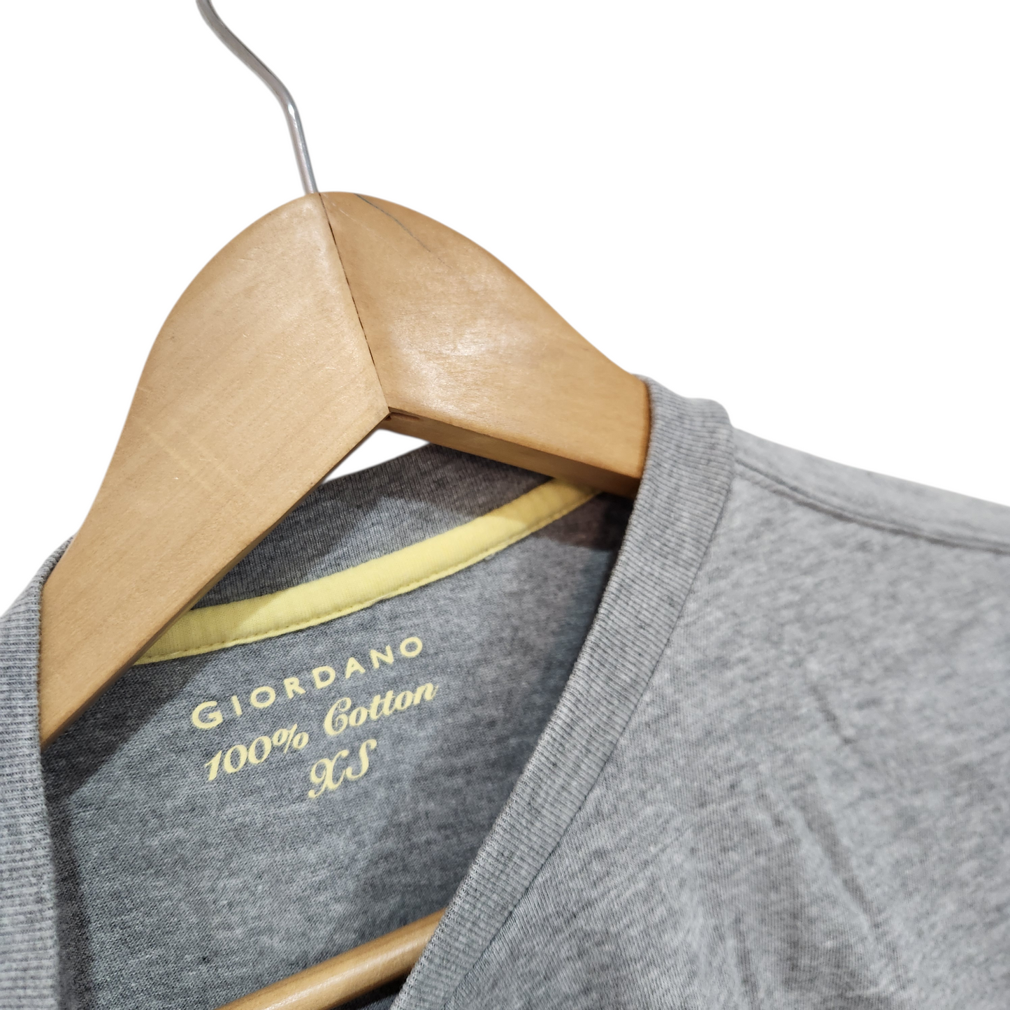 GIORDANO | חולצה קצרה לגבר מידה XS