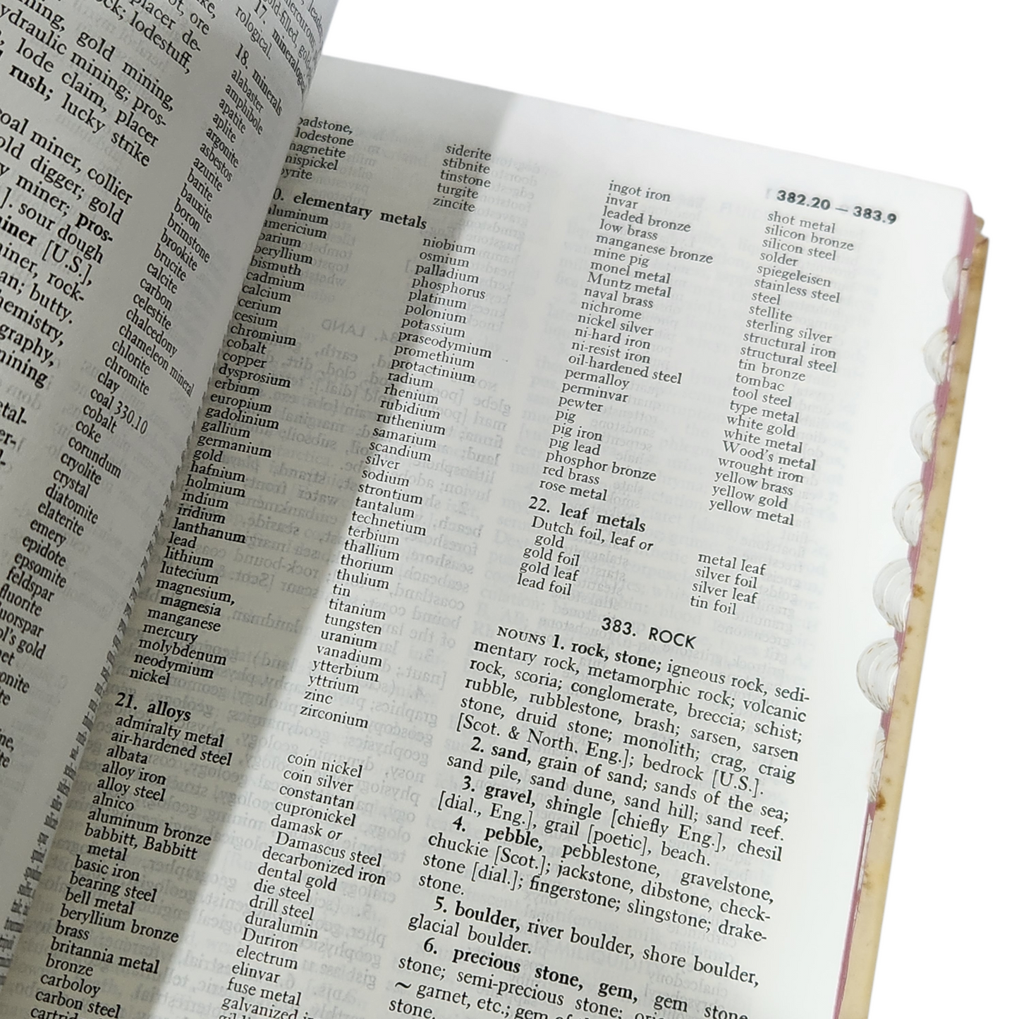 Roget's International Thesaurus – Third Edition