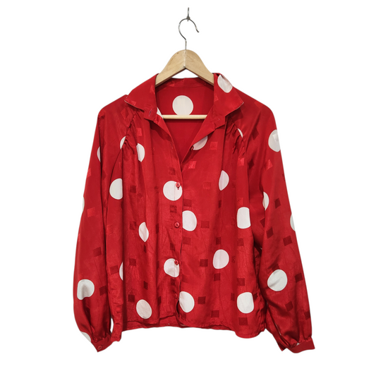 חולצה אדומה מכופתרת לאישה מידה XL