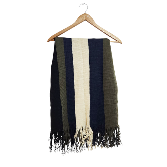 שאל / צעיף חורפי סרוג ענק