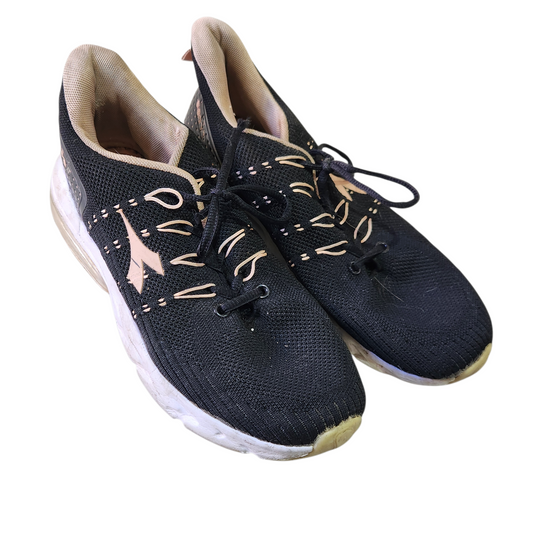 DIADORA | נעלי נשים מידה 39