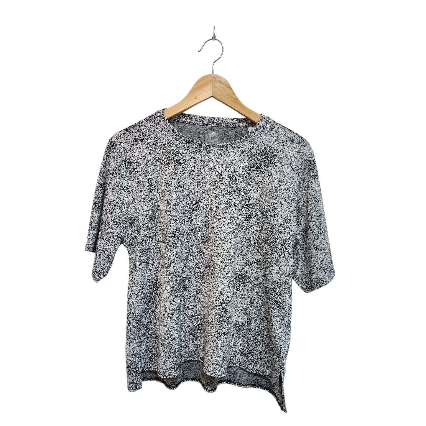 ADIDAS | חולצה קצרה לאישה מידה M