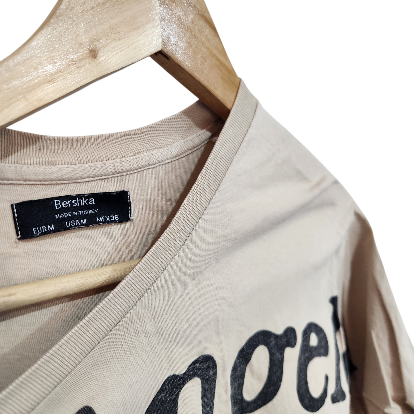 BERSHKA | חולצה קצרה לגבר מידה M