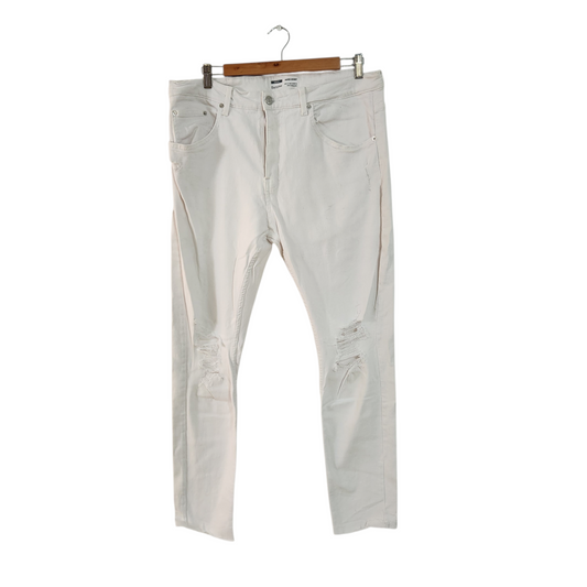 BERSHKA | ג'ינס לבן לגבר מידה EUR46 | USA36