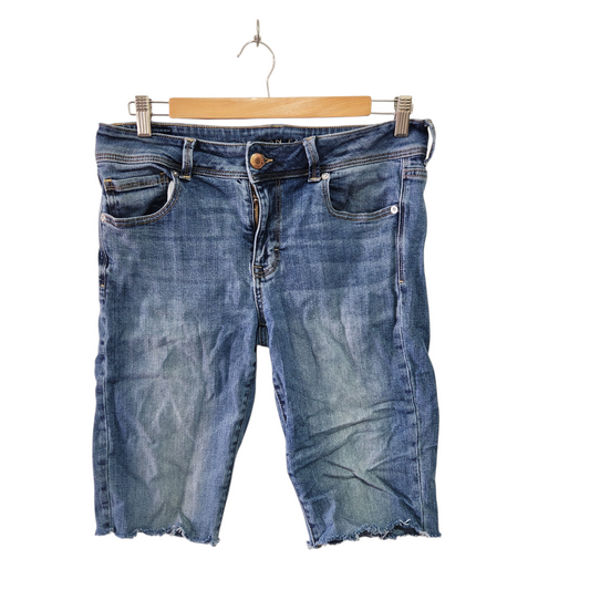 AMERICAN EAGLE | ג'ינס קצר לאישה מידה 12 | 42 Super Stretch