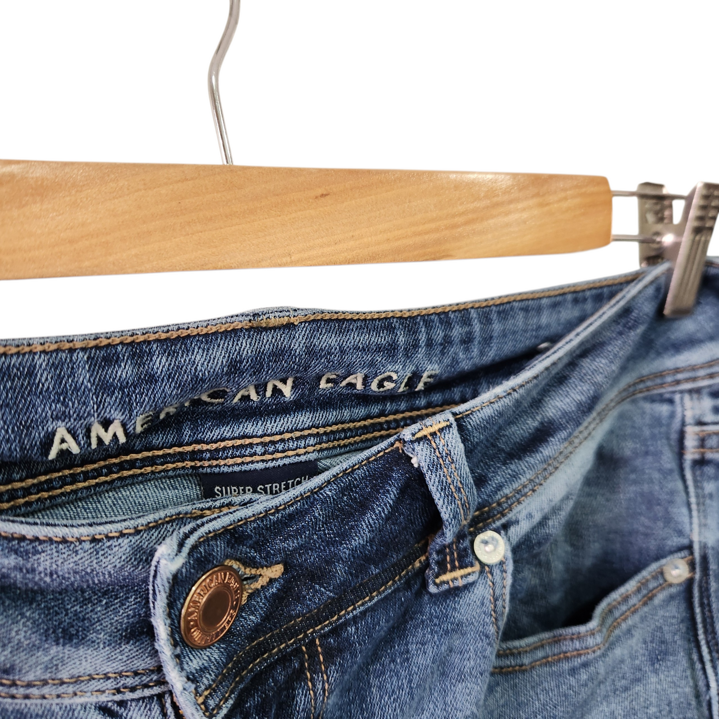 AMERICAN EAGLE | ג'ינס קצר לאישה מידה 12 | 42 Super Stretch