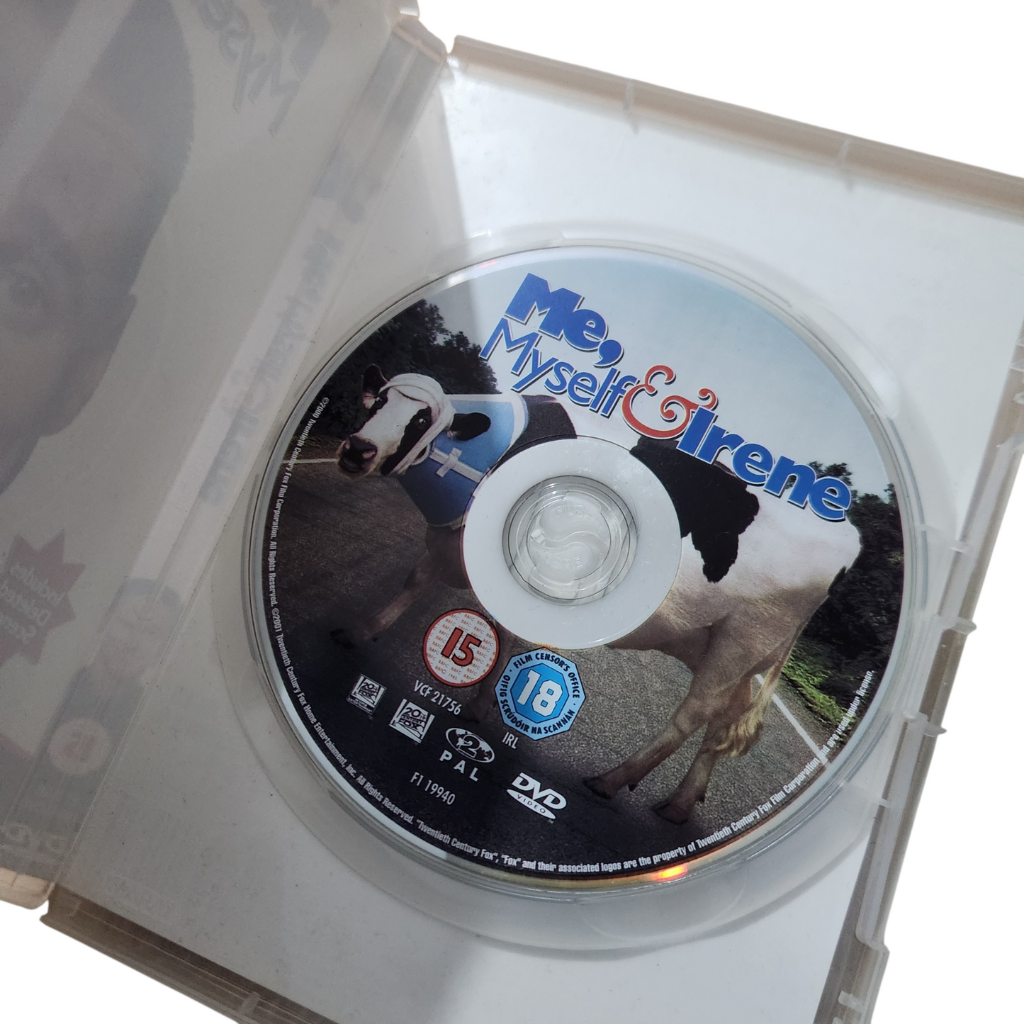 Me, Myself & Irene – ג’ים קארי קומדיה DVD